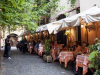 Factors To Consider For A Restaurant While Traveling