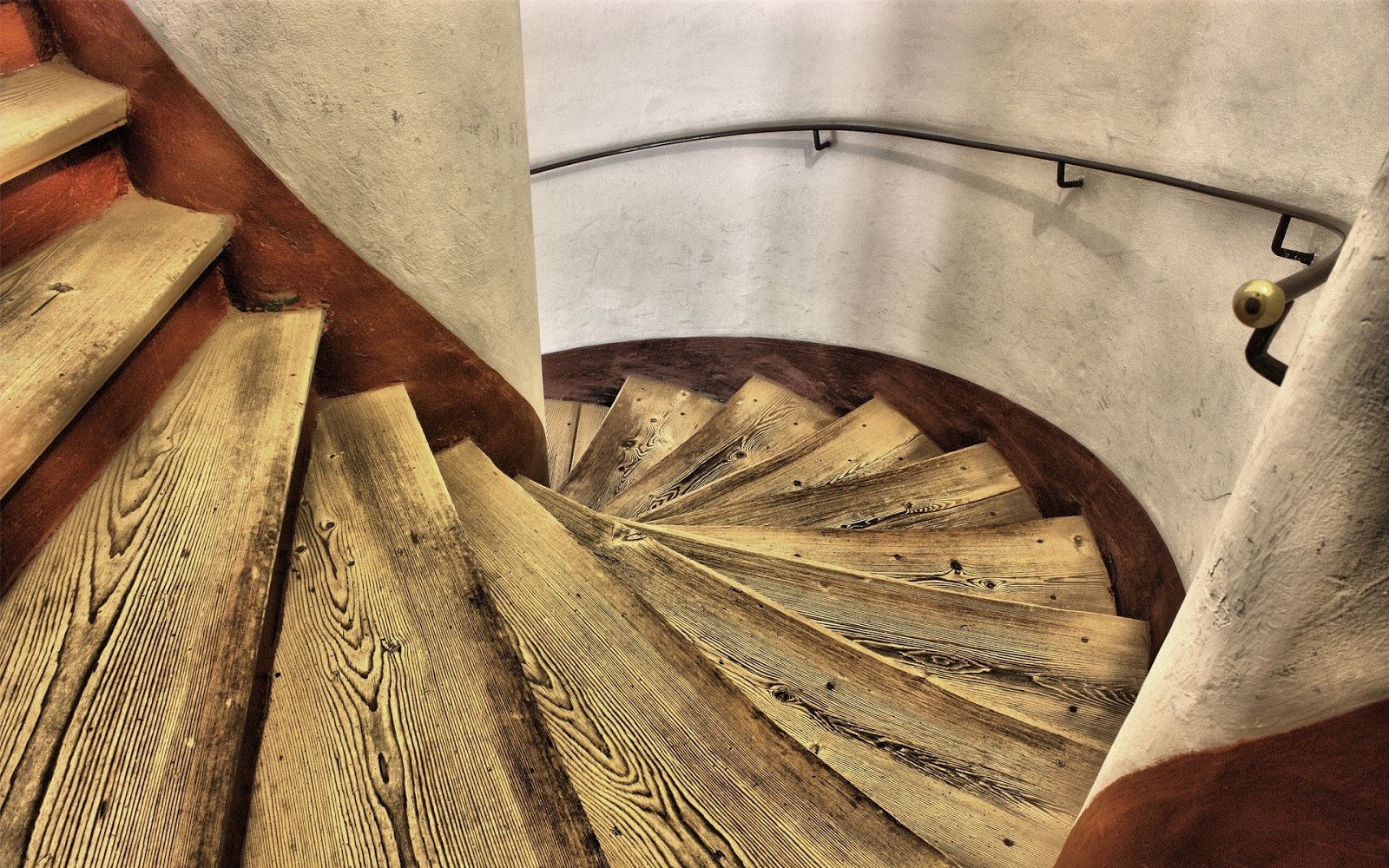 Closed wooden staircase